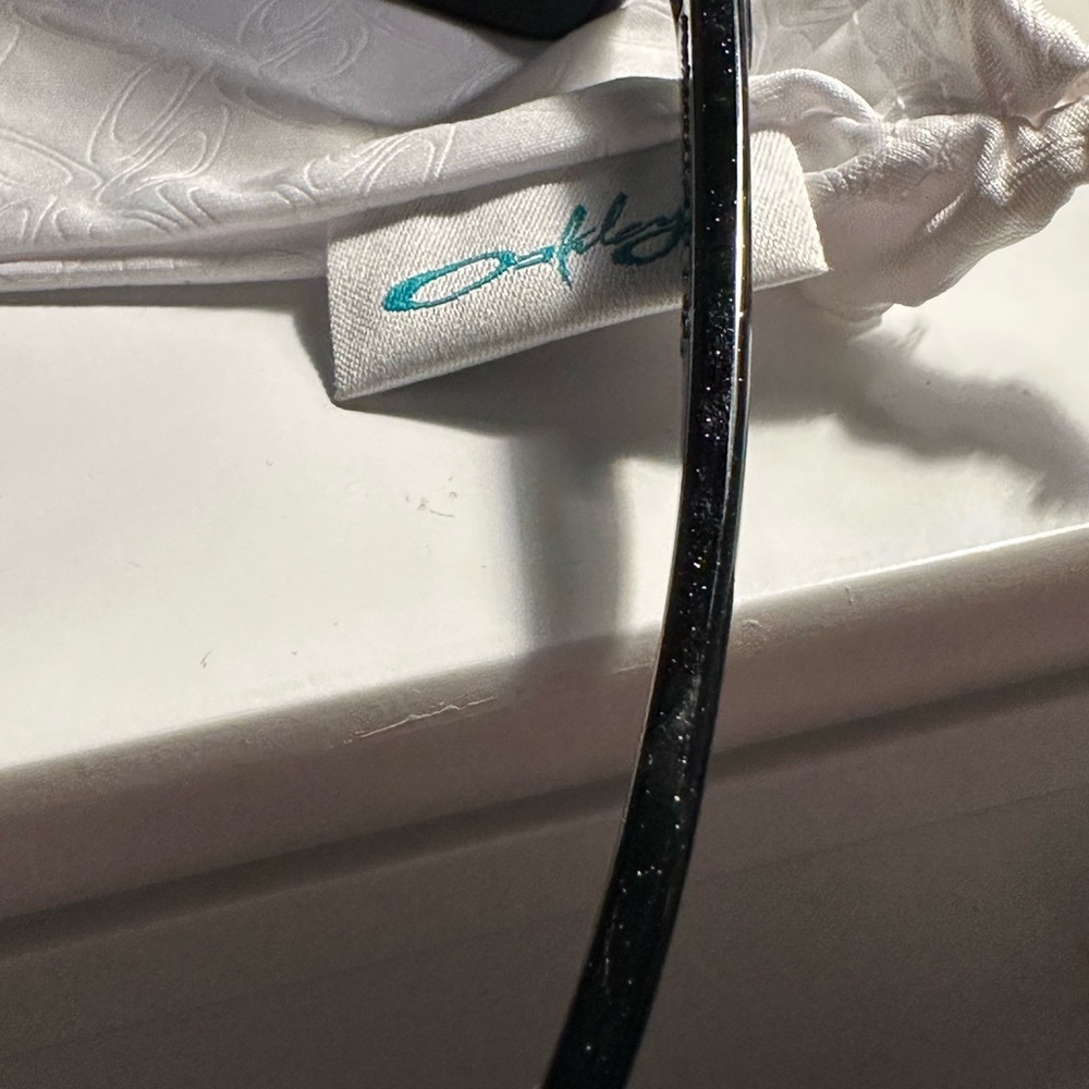 Authentic Oakley sunglasses RARE🦄 - Picture 4 of 8